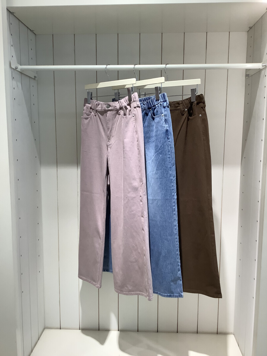 【カットデニムストレートパンツ】〜スッキリシルエットの優秀デニム〜