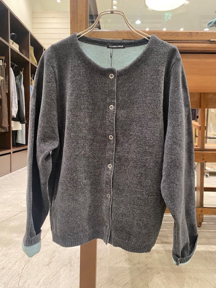 モールダブルニット　ショートカーディガン