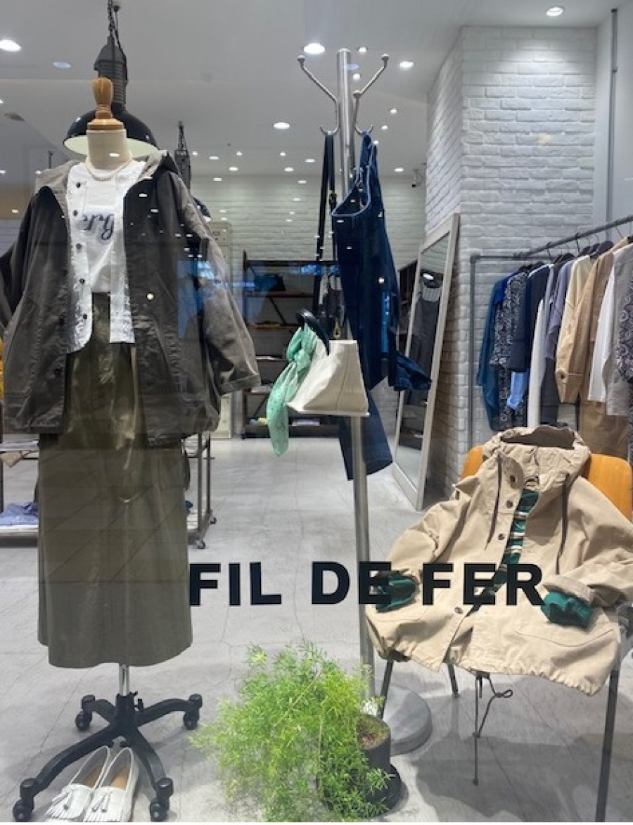 定番人気のポンチョコート