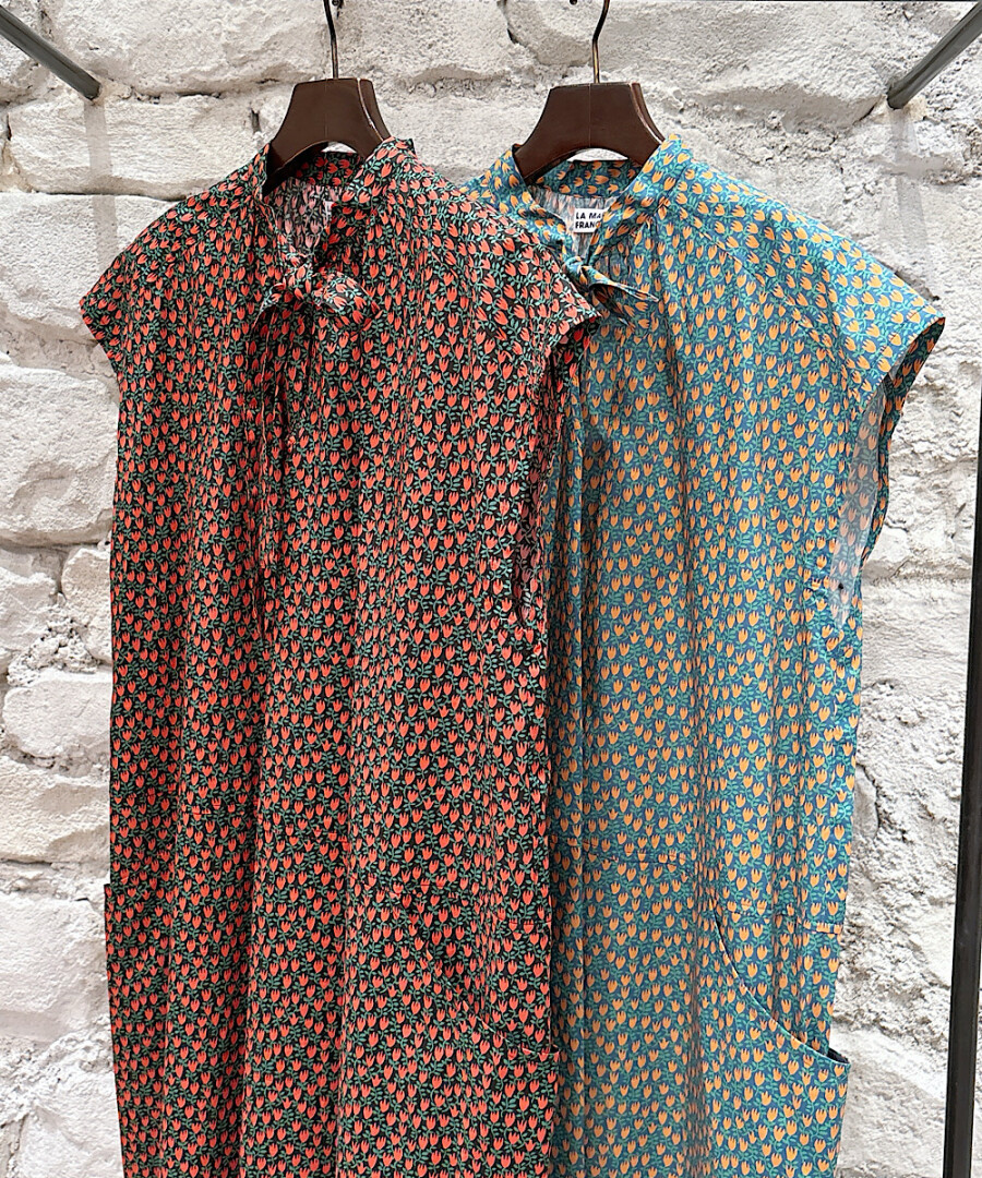 LIBERTYプリントボウタイワンピース