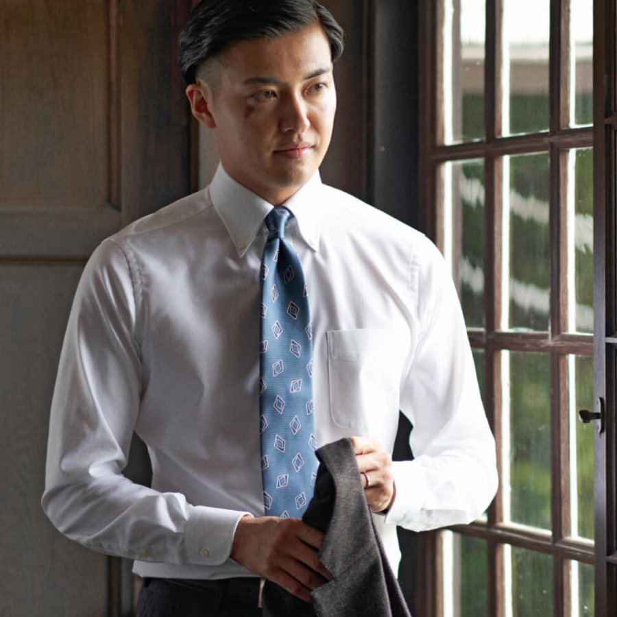 9月は白シャツ