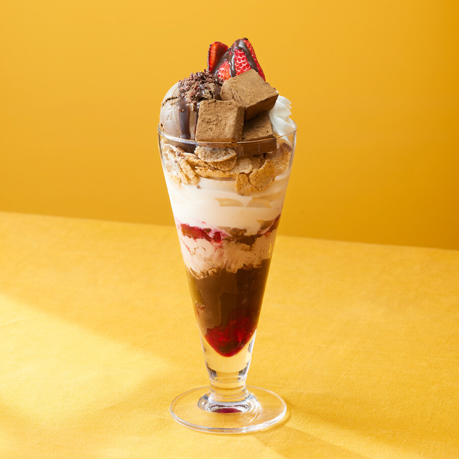 【期間限定】ほうじ茶×ショコラ×ベリーのパフェとドリンクが登場！