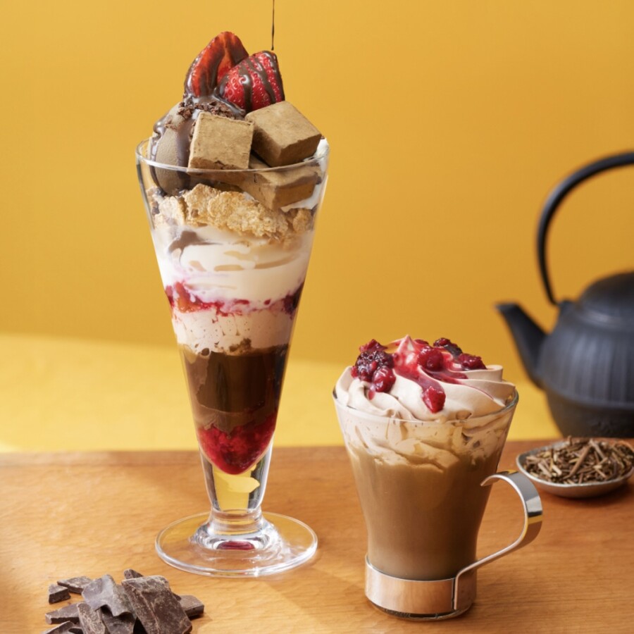 【期間限定】ほうじ茶×ショコラ×ベリーのパフェとドリンクが登場！