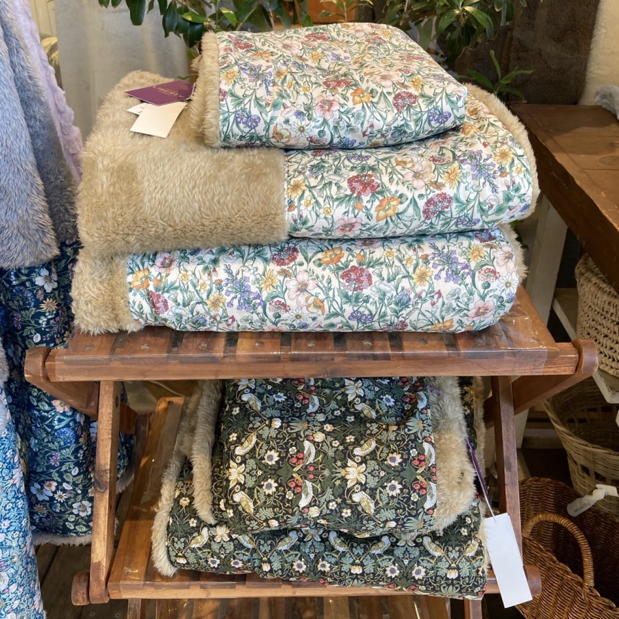new 　リバティー商品入荷しました。