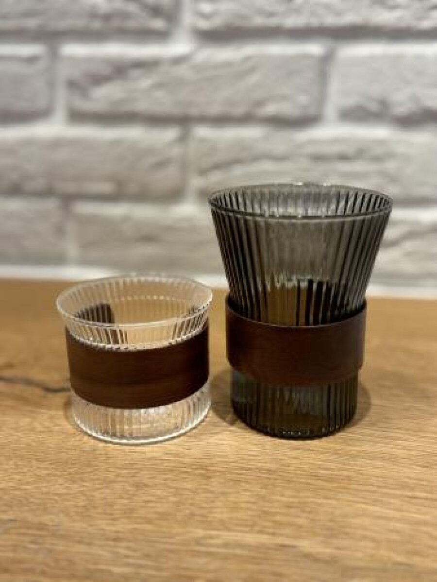 木の温もりを感じるティータイム
