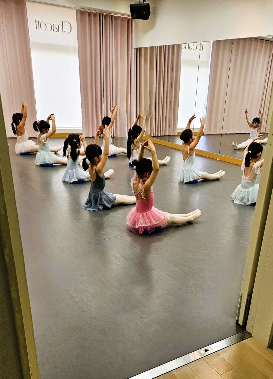 🩰レッスンのはじまりは、小さな一歩から（子どもバレエ体験レッスン募集中です）🌱