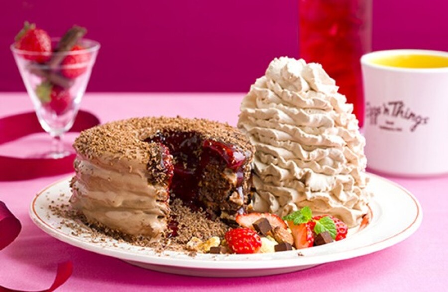 “チョコレート×ストロベリー”至福のパンケーキが登場！